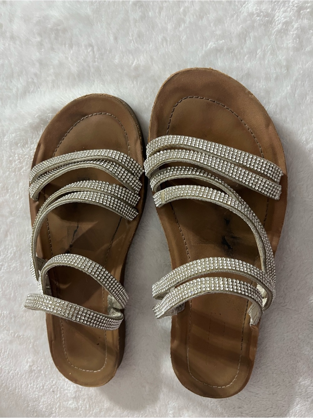 Cushionaire Anabel Rhinestone Multi Strap Slide Sandals Tan Silver Size 8.5